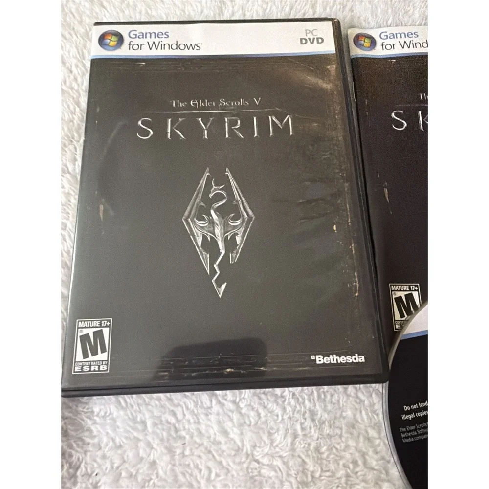 Skyrim The Elder Scrolls V 2011 PC DVD ROM Games for Windows CIB Complete Map